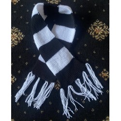 HAND KNITTED SCARVES. ANY COLOUR. MADE TO ORDER Scarf