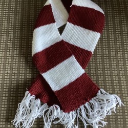 HAND KNITTED SCARVES. ANY COLOUR. MADE TO ORDER Scarf