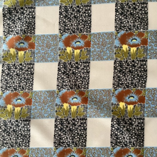 Scarf vintage Square de 27 pulgadas con diseño de flores a cuadros grises de Boselli