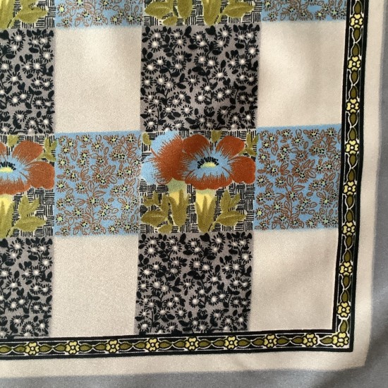 Scarf vintage Square de 27 pulgadas con diseño de flores a cuadros grises de Boselli