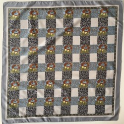 Scarf vintage Square de 27 pulgadas con diseño de flores a cuadros grises de Boselli