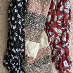 3 hermosas Scarf en muy buena condición